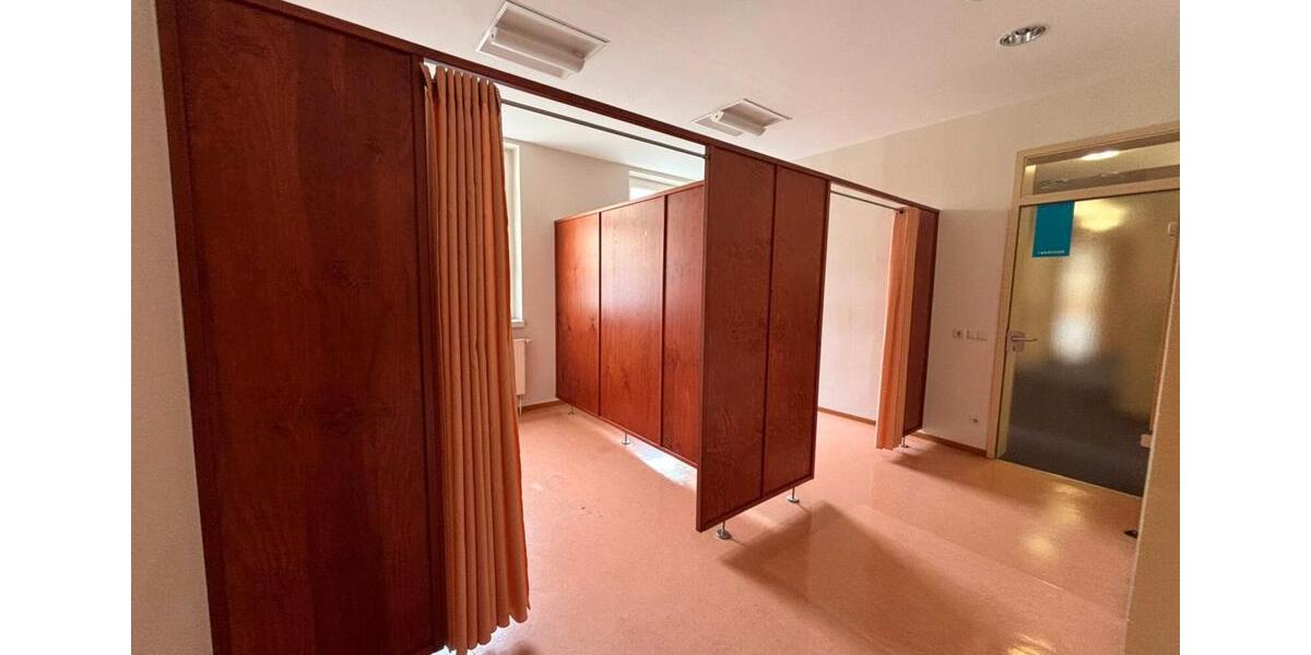 Große Praxis-Einheit direkt am MUL-CT zu vermieten! zimmer