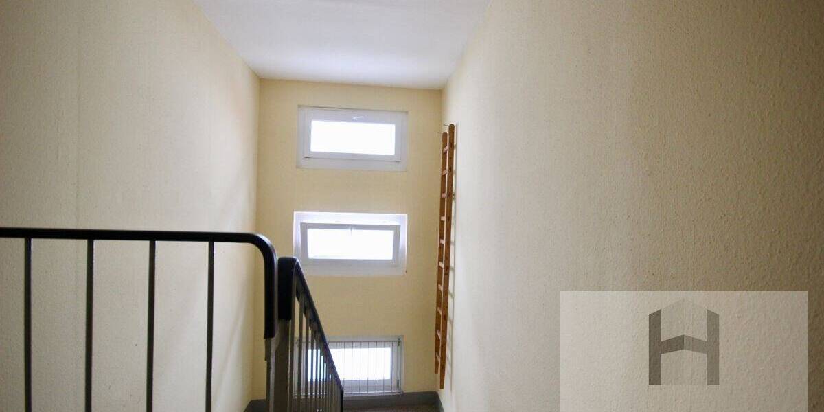 Wohn- und Geschäftshaus am Altmarkt 1 zimmer