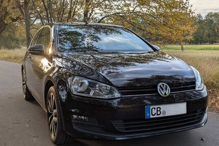 VW Golf 97.084 km 9.999 € Cottbus 03053