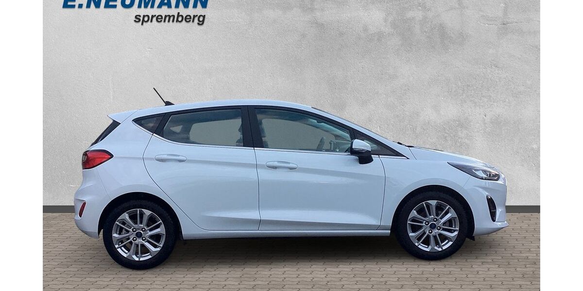 Ford Fiesta 27.200 km 16.450 &euro; Spremberg (bei Cottbus) 03130