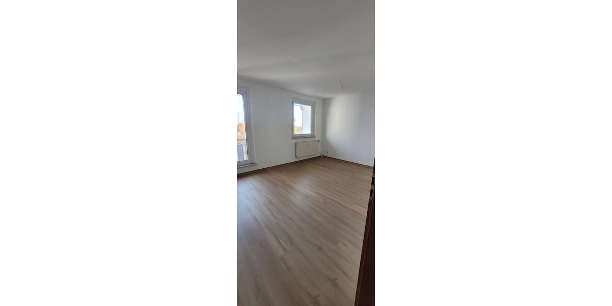 Etagenwohnung Cottbus Sachsendorf - 2 Zimmer, 77 m&sup2;, 639&euro; | Angebot:25087552