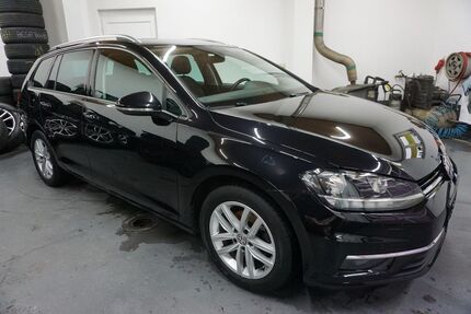 VW Golf 219.825 km 9.890 &euro; Cottbus 03042