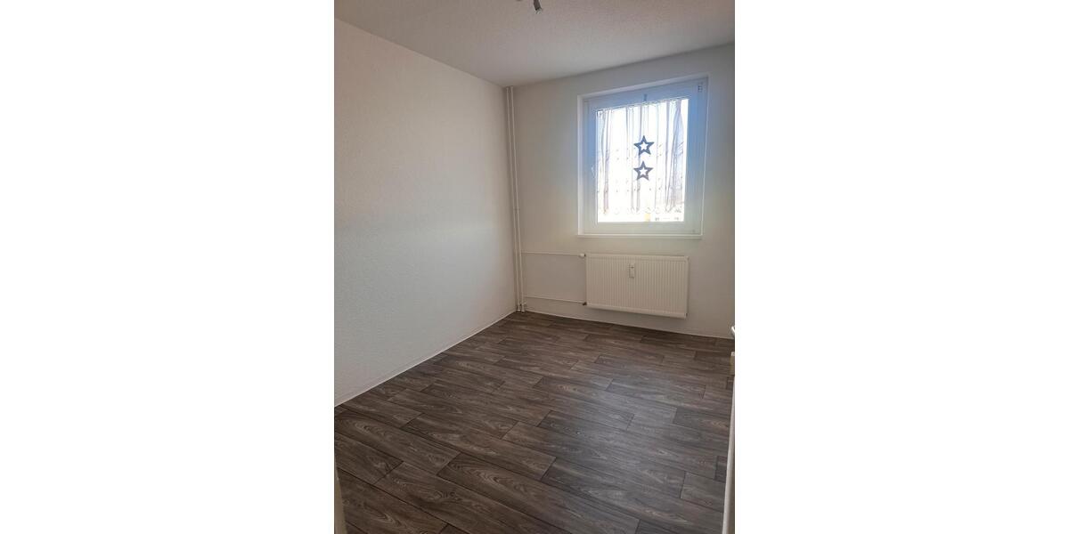 Etagenwohnung Cottbus - 3 Zimmer, 58 m&sup2;, 550&euro; | Angebot:25570978