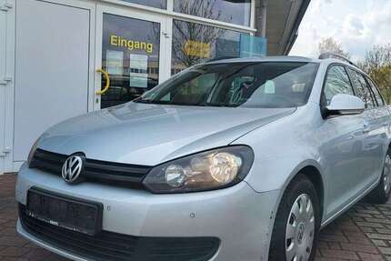 VW Golf 356.000 km 2.350 &euro; Lübbenau 03222