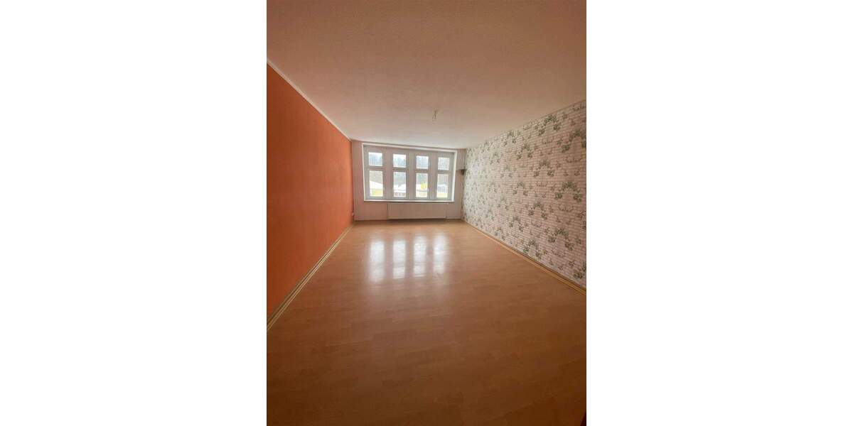 Gepflegte Etagenwohnung in zentraler Lage von Forst 4 zimmer