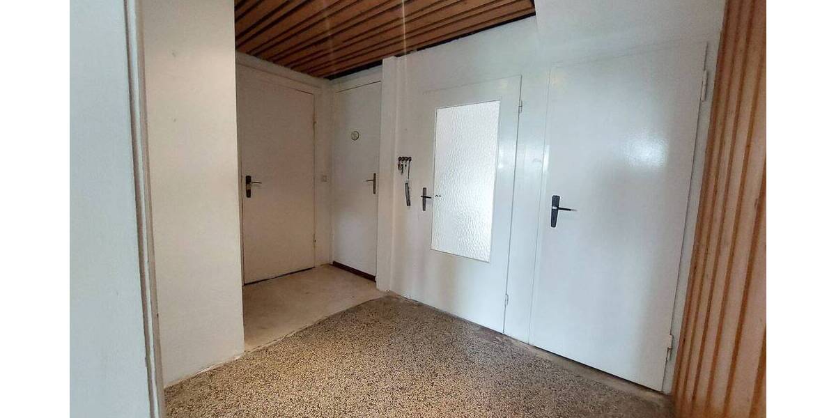 Großzügiges Einfamilienhaus mit Nebengelass im Cottbuser Süden zu verkaufen! 4 zimmer