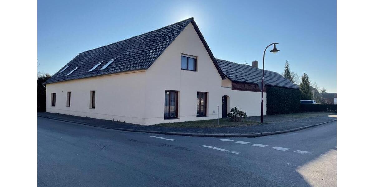 Einfamilienhaus Spremberg - 7 Zimmer, 220 m&sup2;, 259.000&euro; | Angebot:19879375