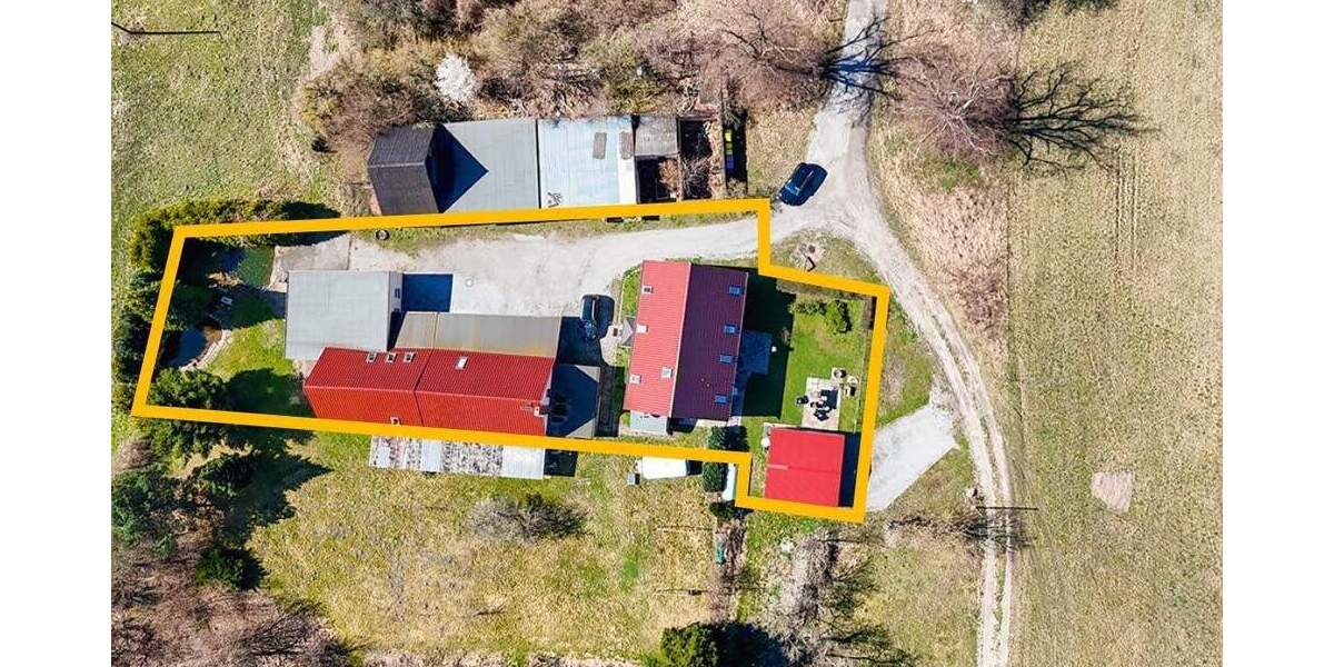 AUKTION: Gebäudekomplex mit 5 Wohneinheiten in schöner Lage zimmer