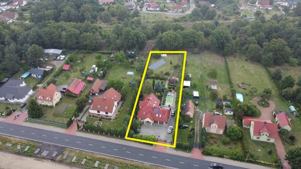 GROSSES MODERNES HAUS MIT SWIMMINGPOOL, PHOTOVOLTAIK, WÄRMEPUMPE zimmer