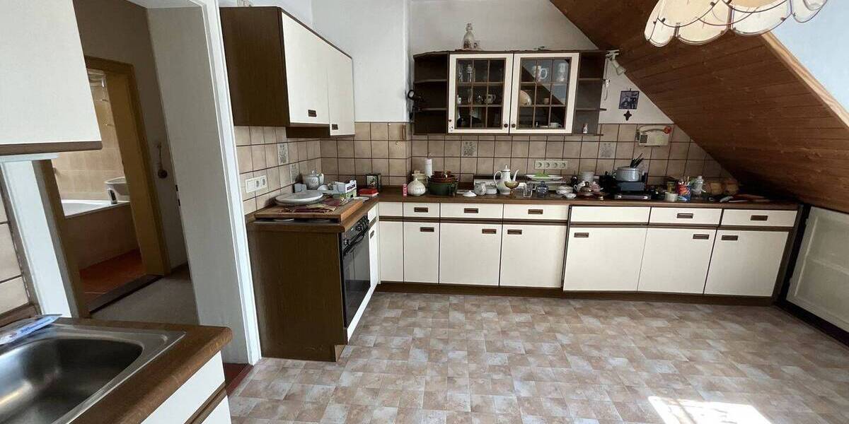 Mehrfamilienhaus, Wohnhaus Döbern - 8 Zimmer, 270 m&sup2;, 249.000&euro; | Angebot:26220240