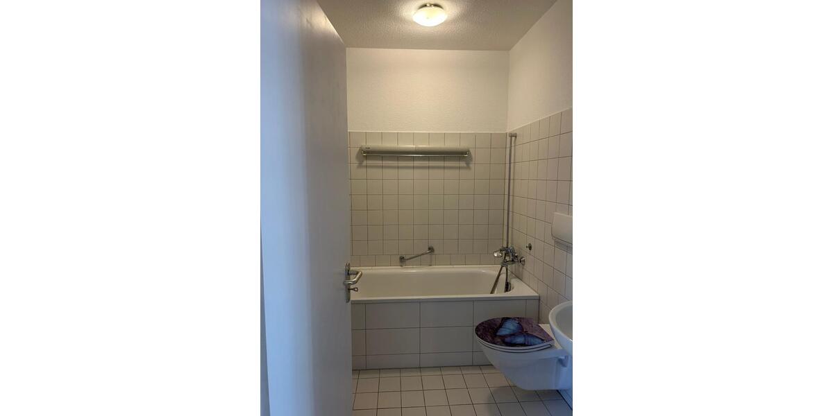 Erdgeschoßwohnung Cottbus Spremberger Vorstadt - 2 Zimmer, 54 m&sup2;, 349&euro; | Angebot:26252011