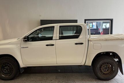 Toyota Hilux 236.600 km 18.250 € Spremberg 03130