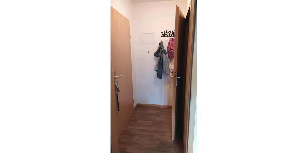 Erdgeschoßwohnung Cottbus Brunschwig - 1 Zimmer, 27 m&sup2;, 300&euro; | Angebot:26301772