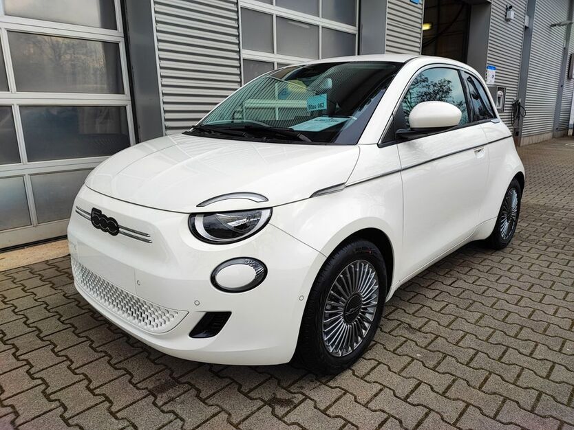 Fiat 500e 100 km 33.190 € Cottbus 03050