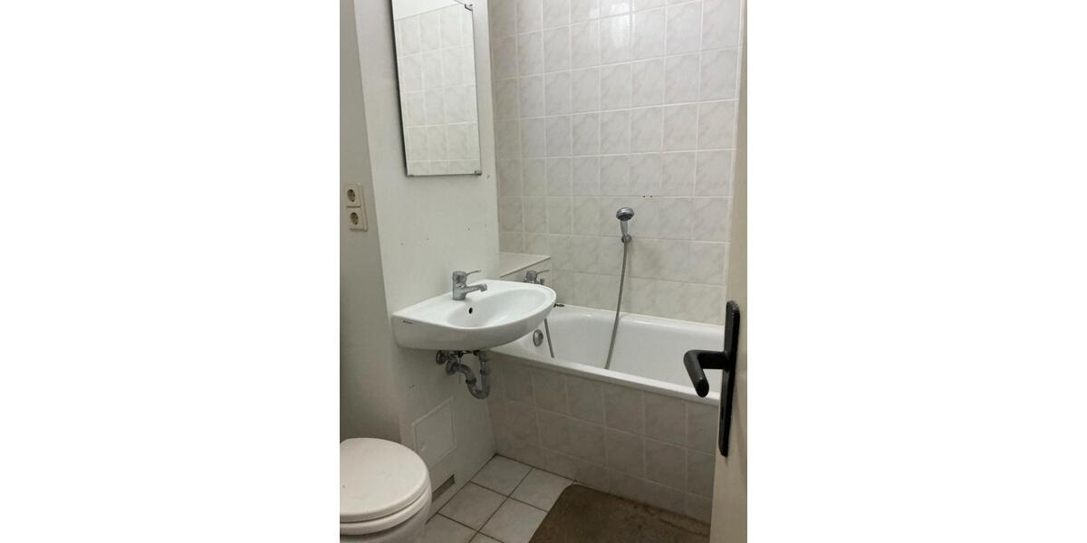 Etagenwohnung Cottbus Merzdorf - 1 Zimmer, 37 m&sup2;, 333&euro; | Angebot:25102802