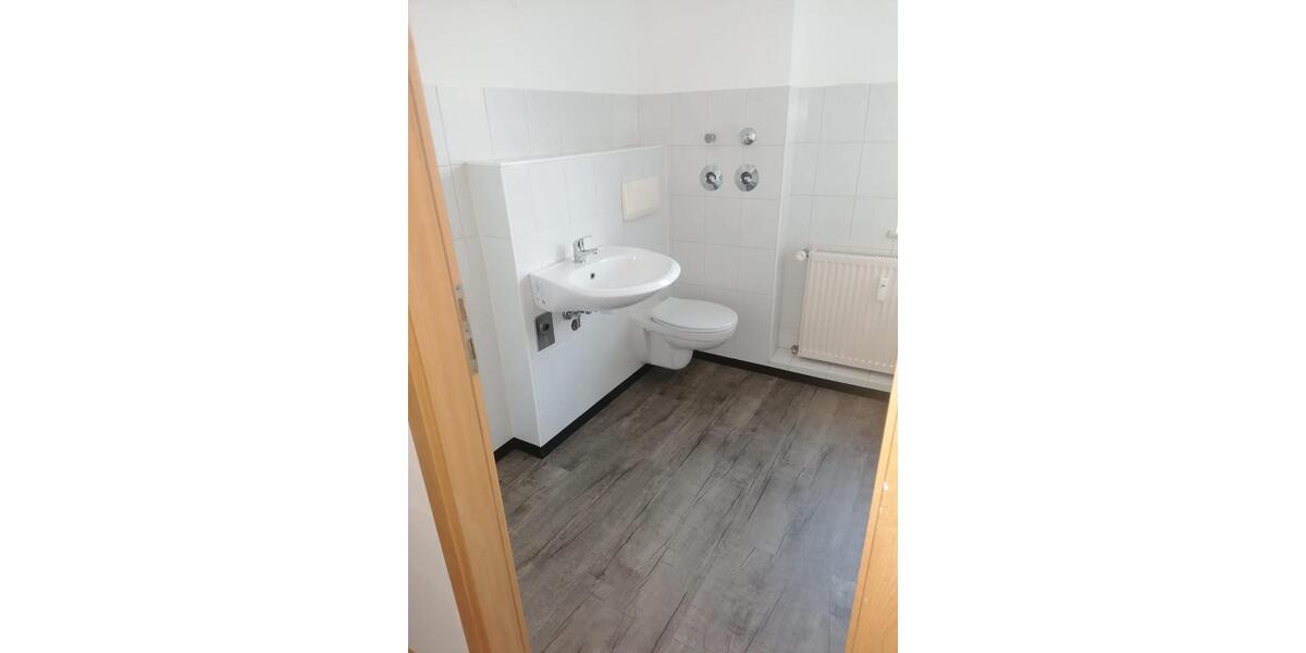 Etagenwohnung Neupetershain - 3 Zimmer, 68 m&sup2;, 408&euro; | Angebot:26381499