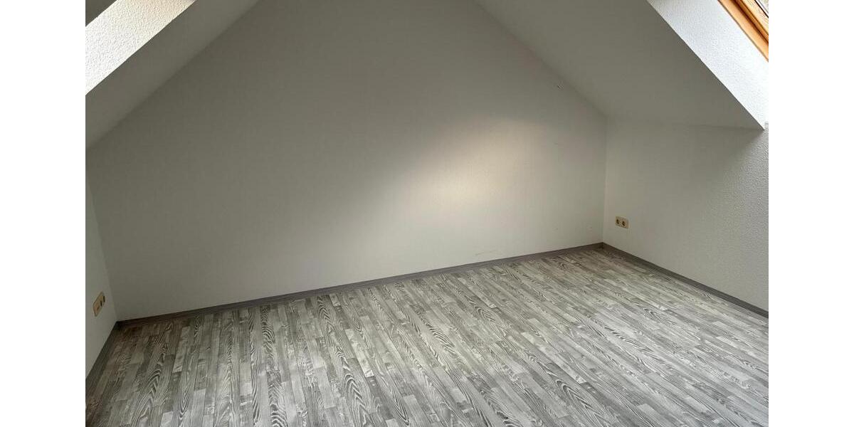 Reihenhaus Spremberg - 3 Zimmer, 74 m&sup2;, 680&euro; | Angebot:23768362