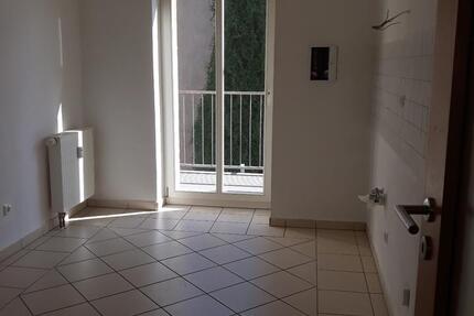 Wohnung Forst (Lausitz) - 2 Zimmer, 63 m&sup2;, 425&euro; | Angebot:25265783