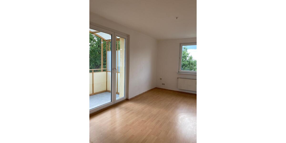 Etagenwohnung Spremberg - 3 Zimmer, 72 m&sup2;, 391&euro; | Angebot:25180148