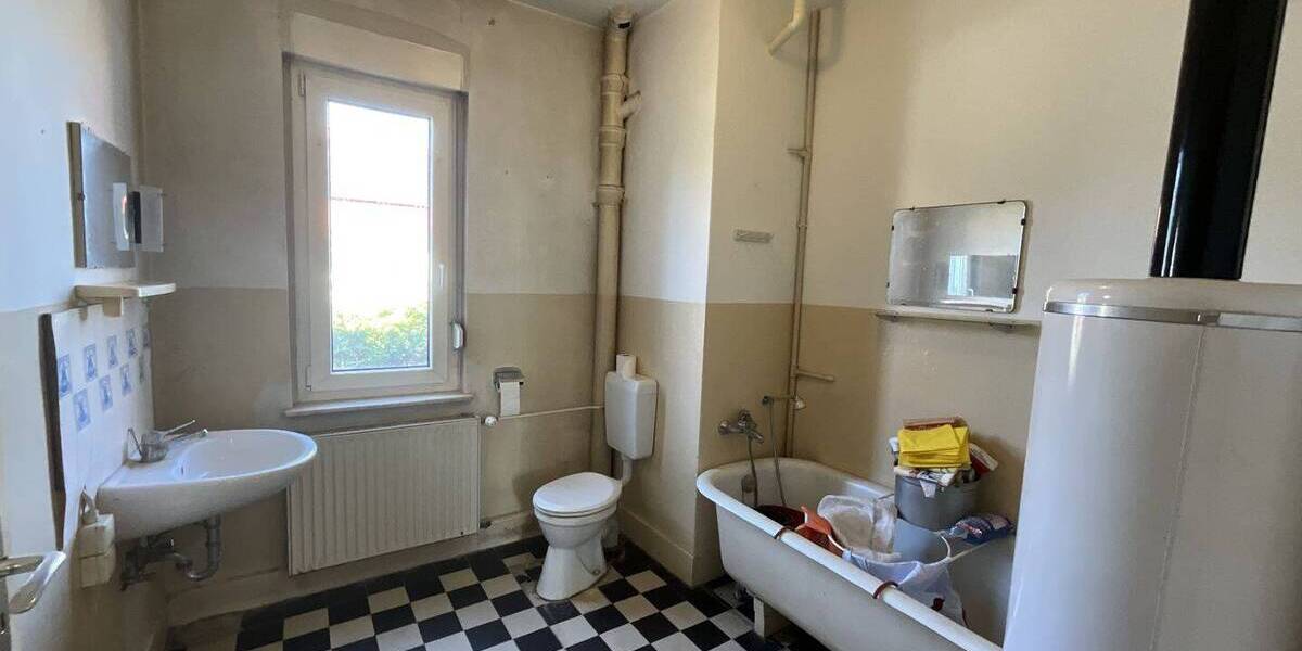 Doppelhaushälfte Cottbus Schmellwitz - 7 Zimmer, 198 m&sup2;, 250.000&euro; | Angebot:25743702