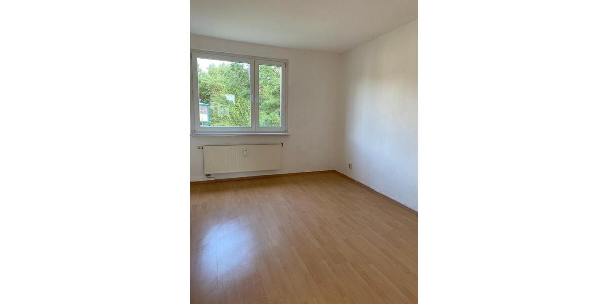 Etagenwohnung Spremberg - 3 Zimmer, 72 m&sup2;, 391&euro; | Angebot:25180148