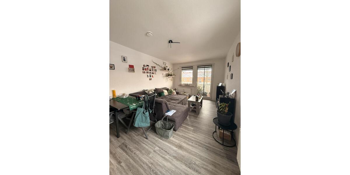 4-Raum-Wohnung mit Balkon – abzugeben 4 zimmer