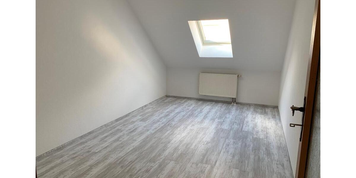 Etagenwohnung Spremberg - 2 Zimmer, 64 m&sup2;, 369&euro; | Angebot:23704738