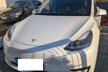 Tesla Model Y 27.200 km 34.700 &euro; Lübbenau 03222