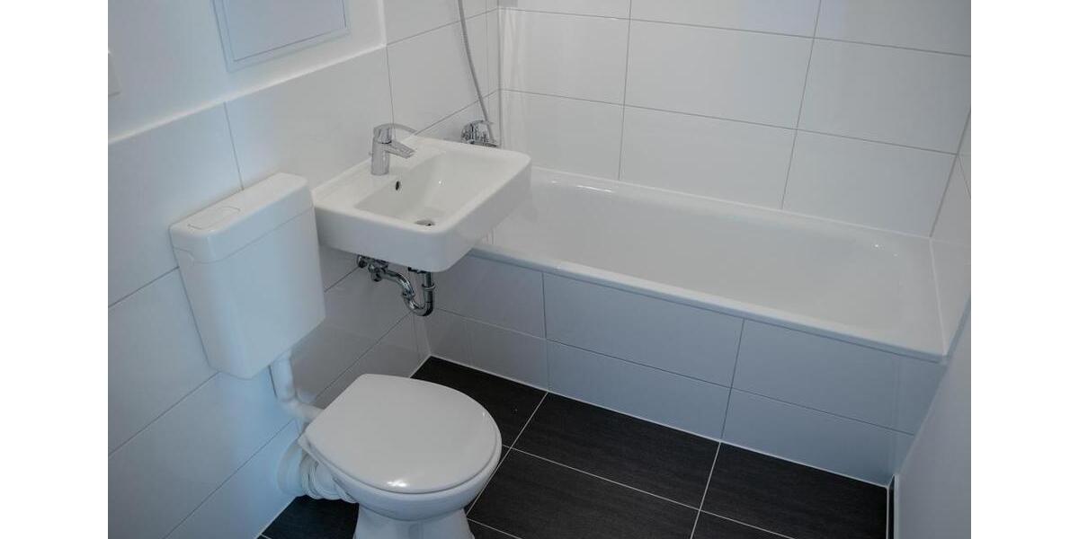 Etagenwohnung Cottbus Sachsendorf - 4 Zimmer, 74 m&sup2;, 445&euro; | Angebot:23602761