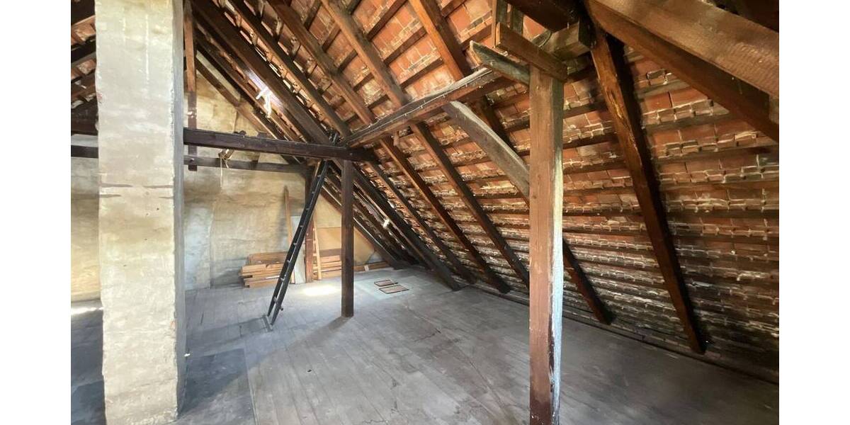 Doppelhaushälfte Cottbus Schmellwitz - 7 Zimmer, 198 m&sup2;, 298.000&euro; | Angebot:24045311