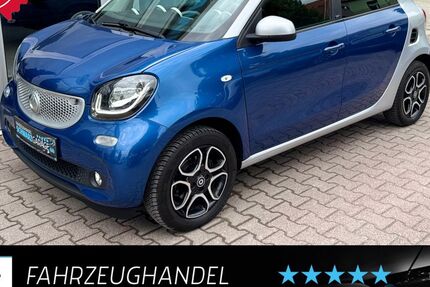 Smart ForFour 69.033 km 8.490 € Spremberg 03130