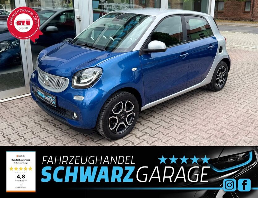 Smart ForFour 69.033 km 8.490 € Spremberg 03130