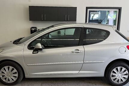 Peugeot 207 92.633 km 3.990 € Spremberg 03130