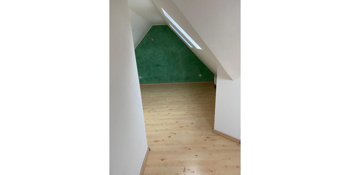 Einfamilienhaus Cottbus Spremberger Vorstadt - 4 Zimmer, 177 m&sup2;, 1.250&euro; | Angebot:25044242