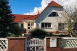 Einfamilienhaus mit EinliegerWohnung, Pool und riesen WohnZimmer