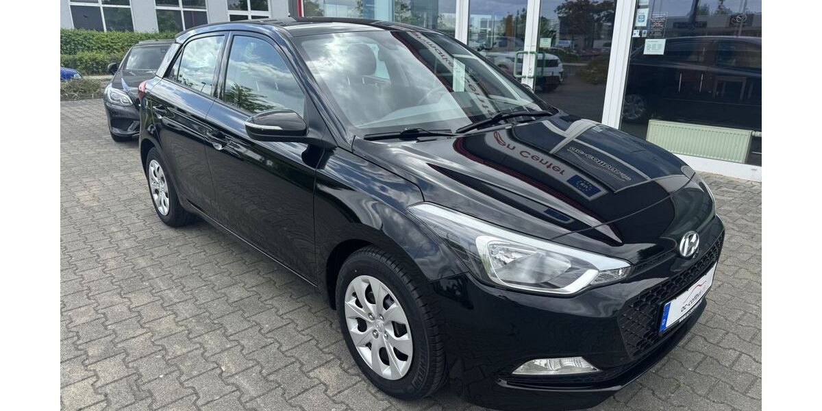 Hyundai i20 81.071 km 7.980 &euro; Cottbus 03051