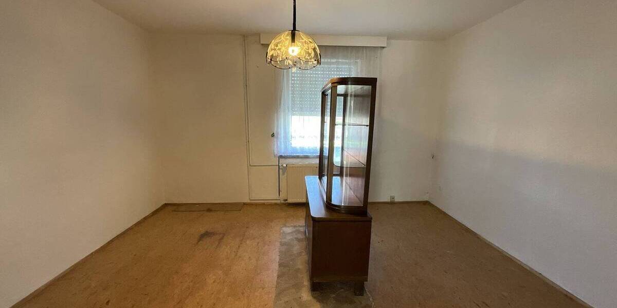 Doppelhaushälfte Neuhausen Laubsdorf - 6 Zimmer, 184 m&sup2;, 110.850&euro; | Angebot:25685669