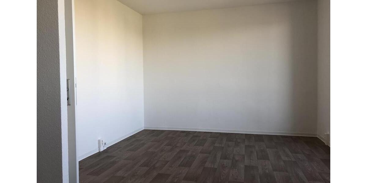 Nur sechs Stufen in die neue Wohnung! Ab 01.03.2026 zu vermieten! 3 zimmer