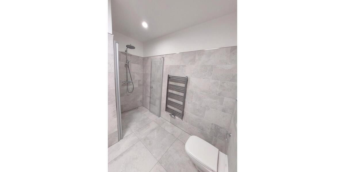 Etagenwohnung Cottbus - 4 Zimmer, 106 m&sup2;, 1.325&euro; | Angebot:25499140