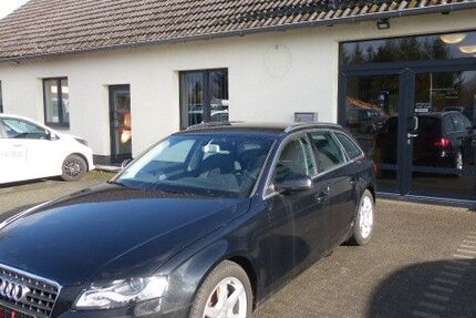 Audi A4 130.613 km 6.985 € Jaenschwalde 03197