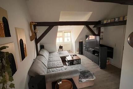 2-Raum Dachchgeschosswohnung zimmer