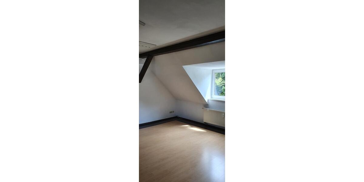 Dachgeschoßwohnung Cottbus Spremberger Vorstadt - 4 Zimmer, 90 m&sup2;, 738&euro; | Angebot:24455308