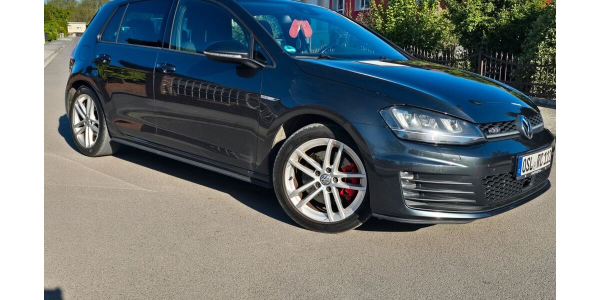 VW Golf 180.000 km 16.000 &euro; Altdöbern 03229