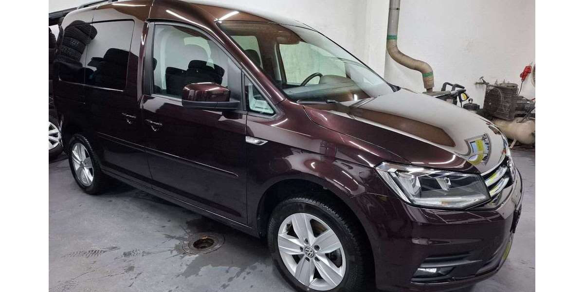 VW Caddy 83.928 km 22.490 &euro; Cottbus 03042