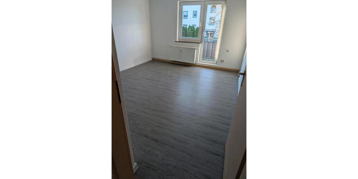 4 Raum Wohnung mit Balkon 4 zimmer