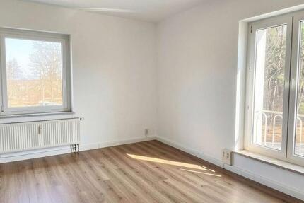 Wohnung Forst (Lausitz) - 3 Zimmer, 79 m&sup2;, 389&euro; | Angebot:26364597