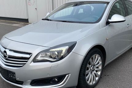 Opel Insignia 98.000 km 5.990 &euro; Cottbus 03051