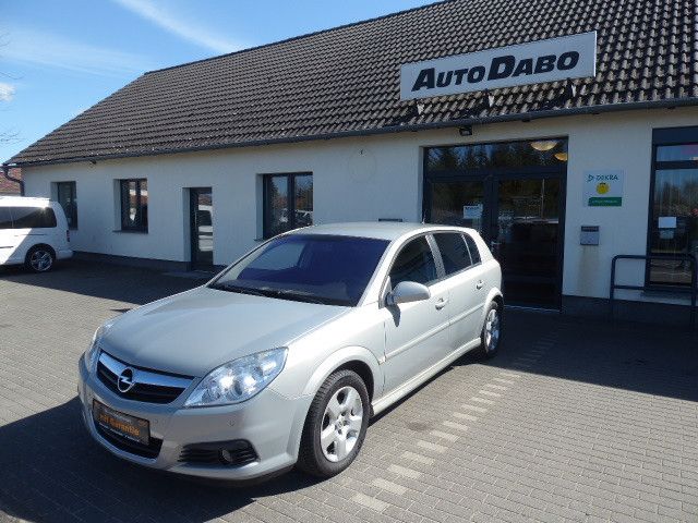 Opel Signum 150.867 km 4.585 &euro; Jaenschwalde 03197