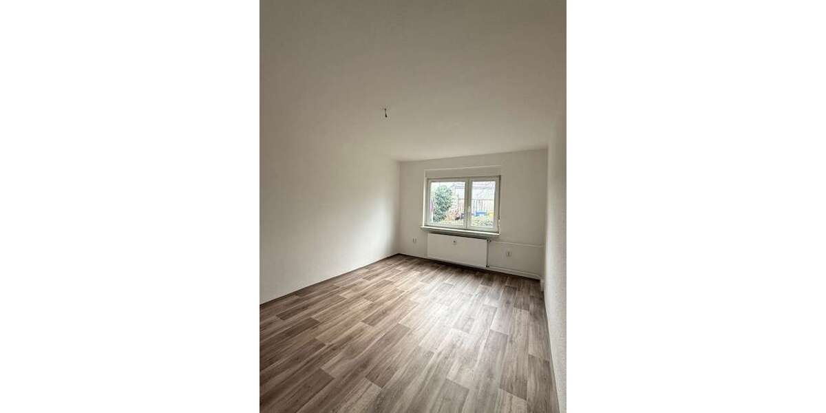 Etagenwohnung Cottbus Brunschwig - 3 Zimmer, 56 m&sup2;, 360&euro; | Angebot:26266083