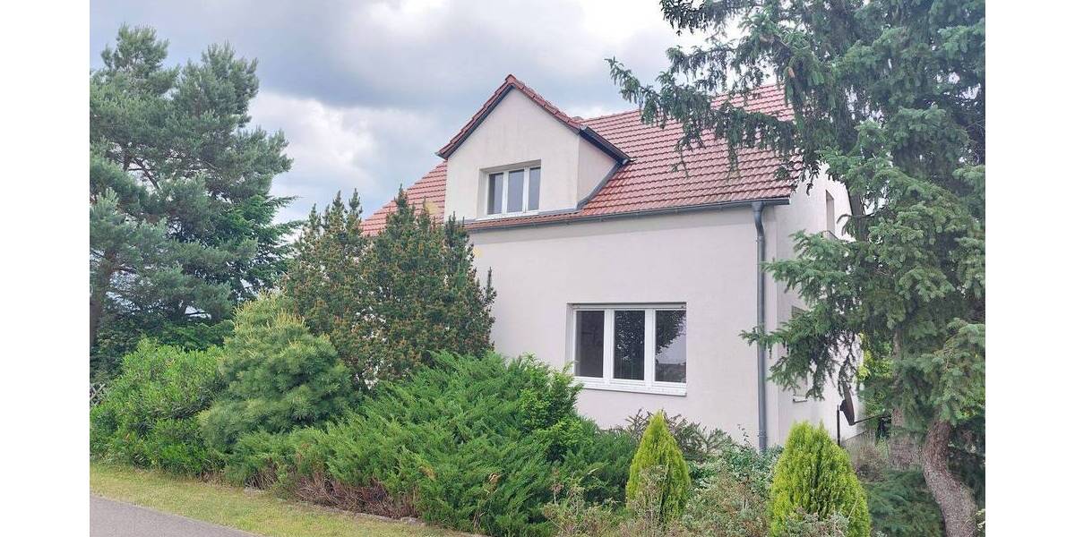 Großzügiges Einfamilienhaus mit Nebengelass im Cottbuser Süden zu verkaufen! 4 zimmer